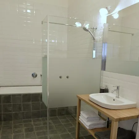 Fara Hotel