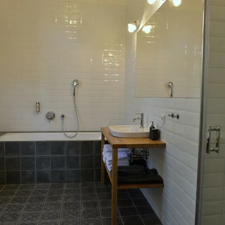 Fara Hotel 3*