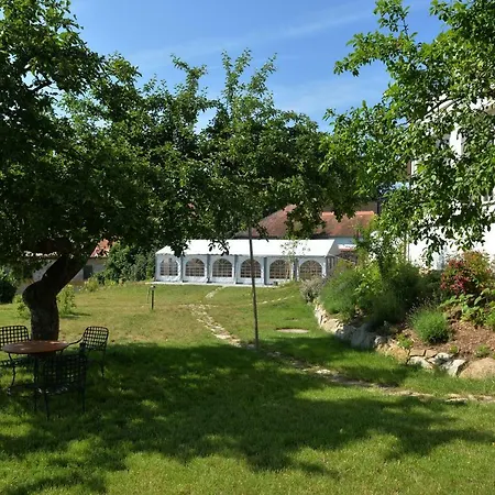 Fara Hotel Postupice